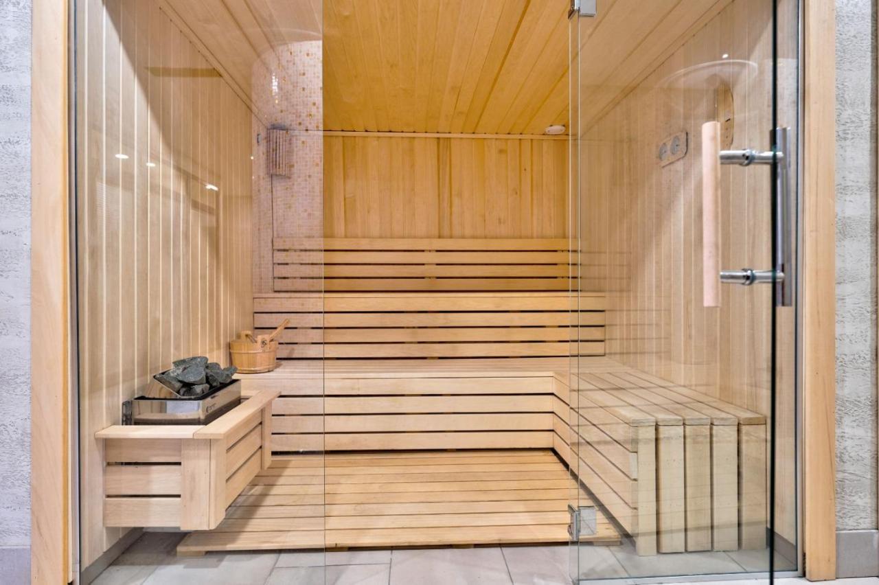 Forest Hill Apartment *