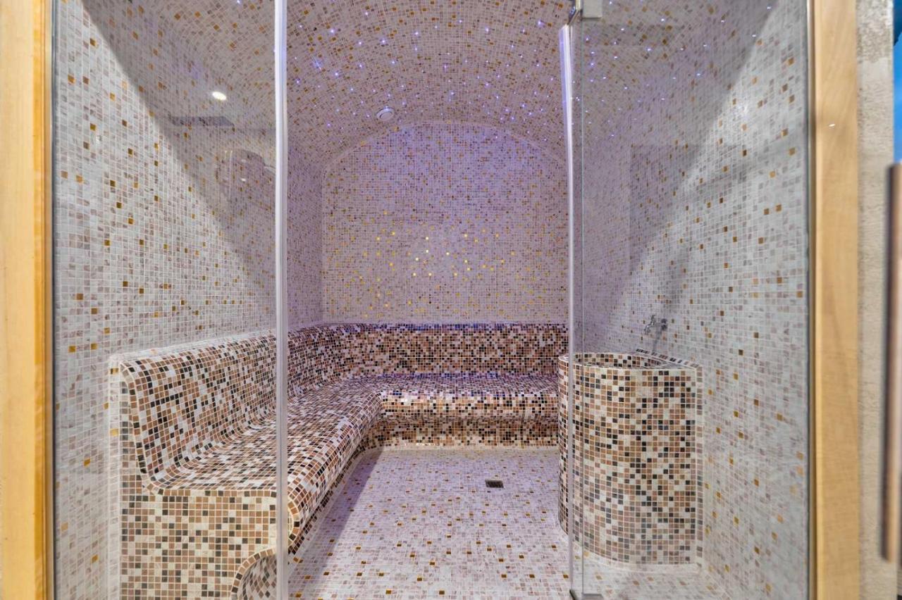 Forest Hill Apartment *